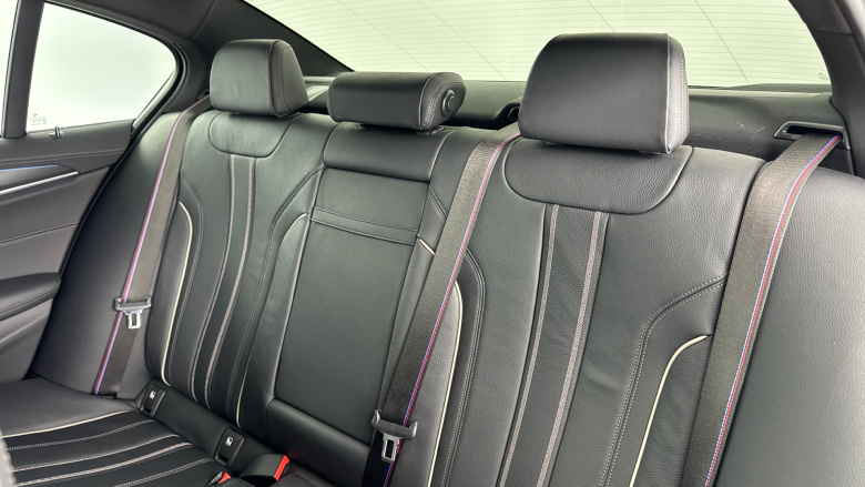 BMW 5 Series 530e M Sport 4dr Auto Saloon